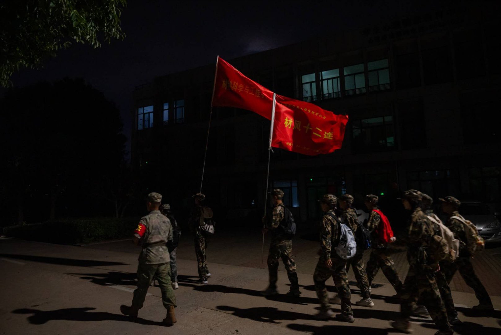 爱游戏官网-毕尔巴鄂竞技发布备战花絮，今晚完成体检，足总杯任务艰巨，纪律约束更严格